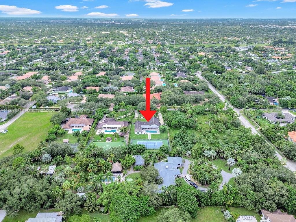 MONTGOMERY GROVES ESTATES - Residential