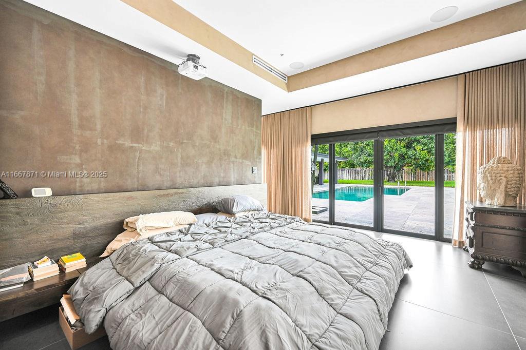 MONTGOMERY GROVES ESTATES - Residential