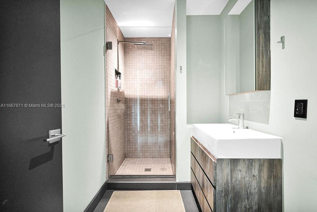 MONTGOMERY GROVES ESTATES - Residential