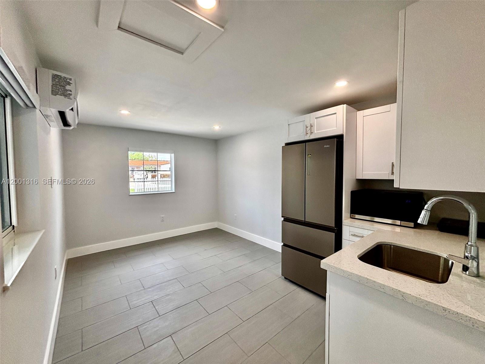 PALM SPRINGS AMD - Residential Lease