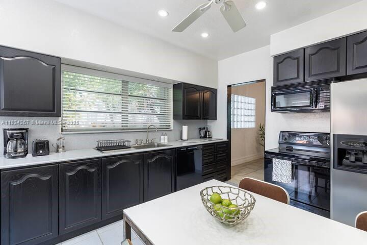 HOLLYWOOD LAKES SECTION - Residential Lease