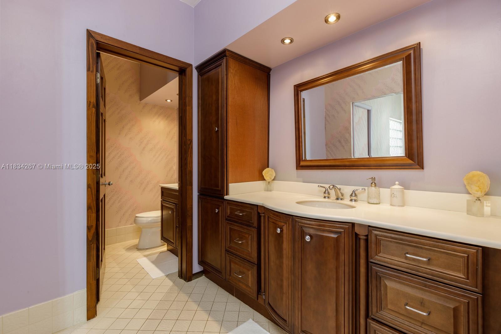 HOLLYWOOD LAKES SECTION - Residential Lease