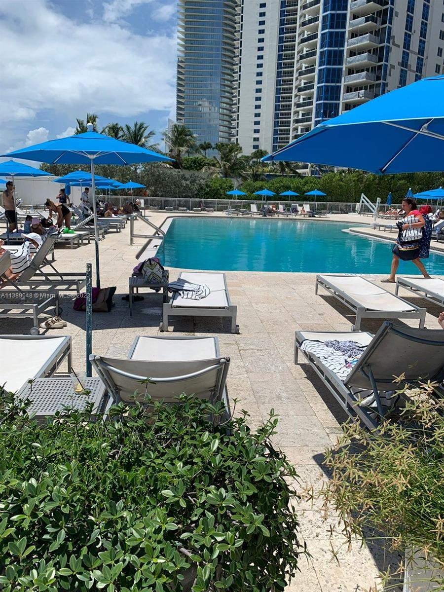 THE AVENTURA BEACH CLUB C - Residential