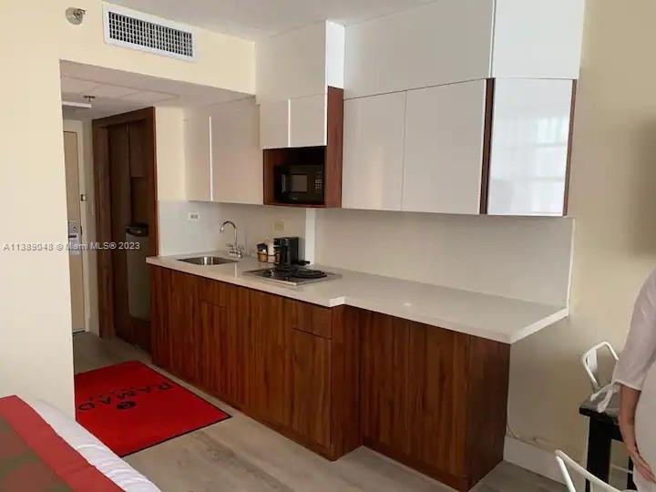 THE AVENTURA BEACH CLUB C - Residential