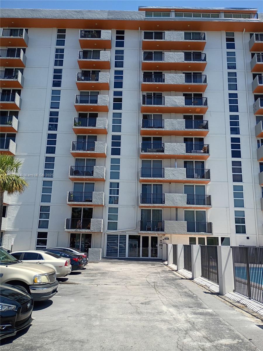 2075 Ne 164th St 804, North Miami Beach, Miami-Dade County, Florida - 2 Bedrooms  
2 Bathrooms - 