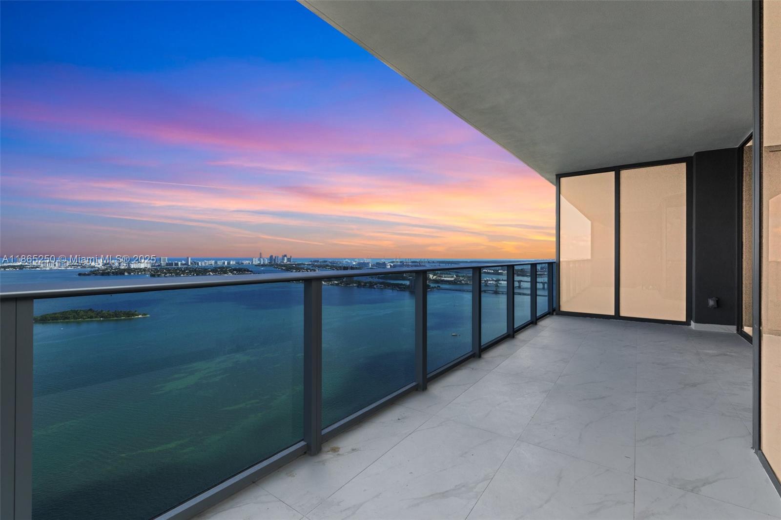ARIA RESERVE - Residential Lease