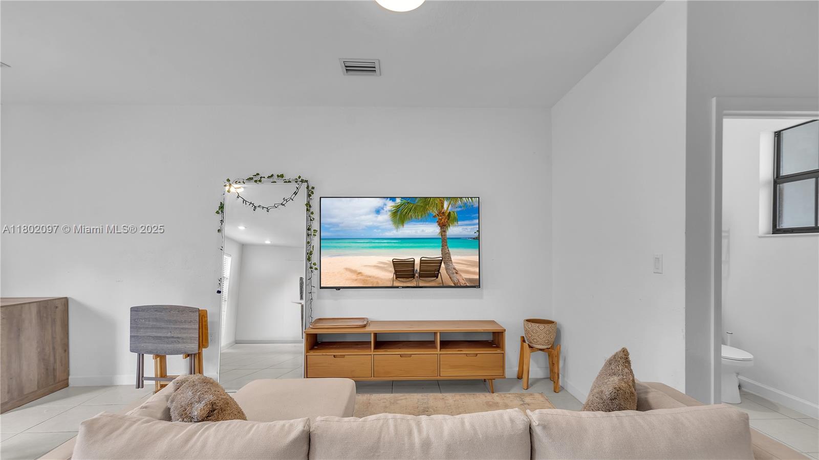 VISTA LAGO - Residential