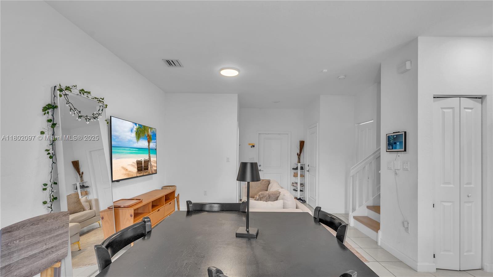 VISTA LAGO - Residential