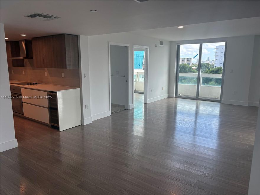 Outstanding 2/2 condo nestled in the heart of Bay Harbor Islands. This gorgeous residence blends modern elegance with a tranquil island setting. Top of the line appliances. Nice sized den with a window that could be converted into a 3 bedroom. Rooftop pool and grills overlooking all of the island and Miami. Must see!
