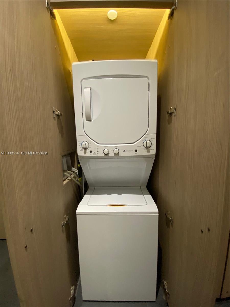 801 SMA DESIGNER SUITES C - Residential