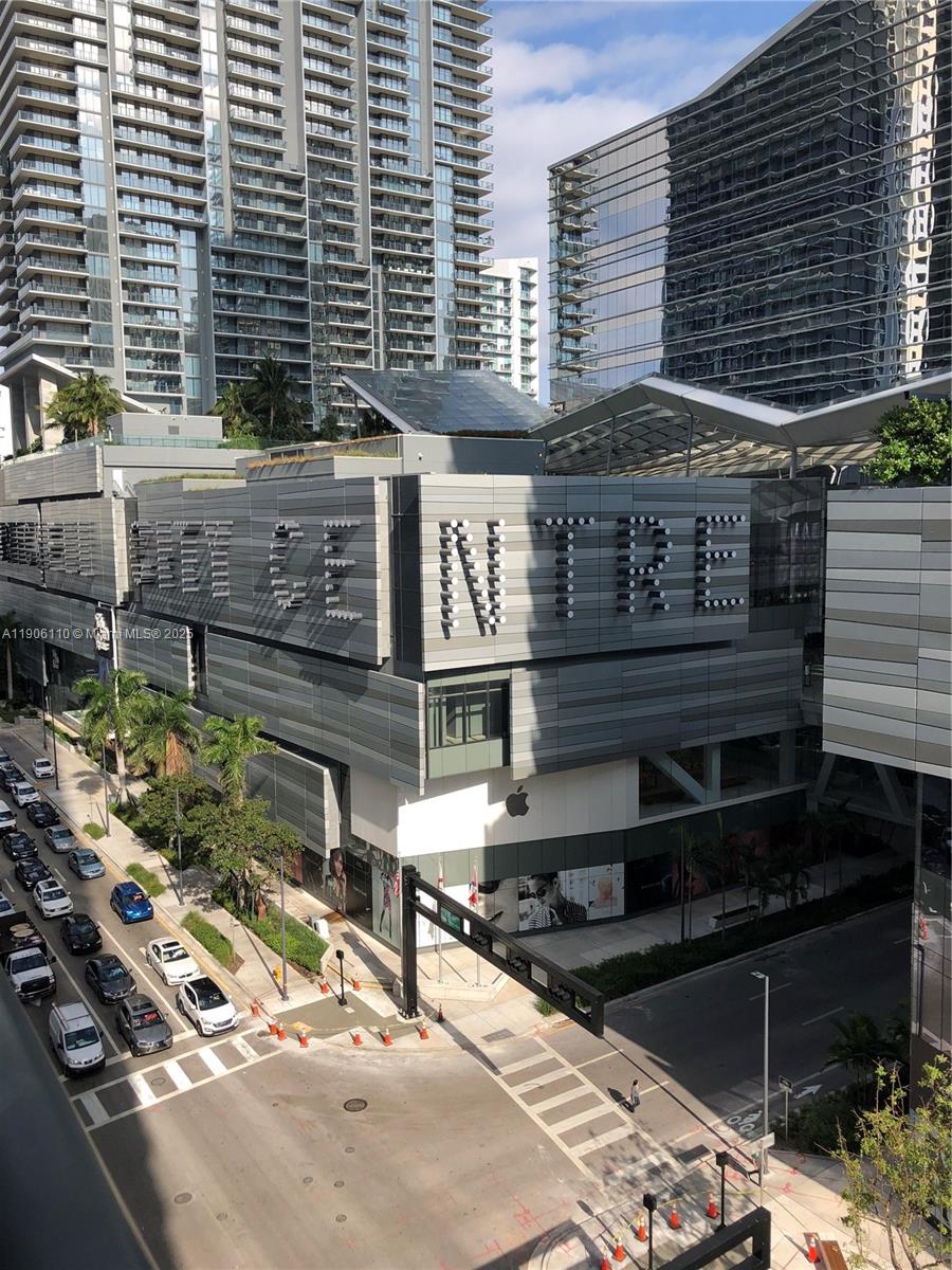 801 SMA DESIGNER SUITES C - Residential