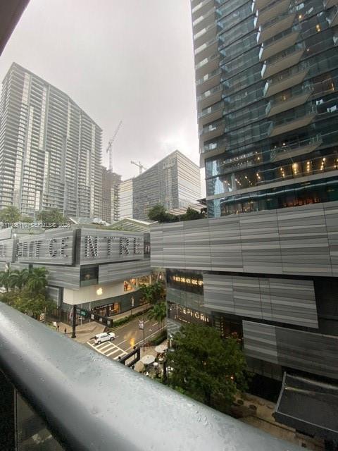 801 SMA DESIGNER SUITES C - Residential