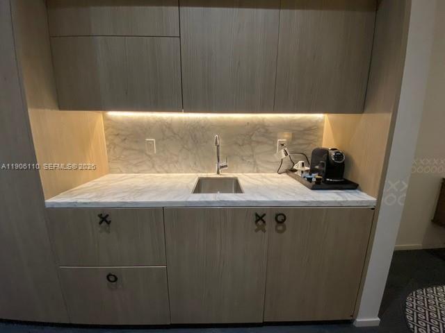 801 SMA DESIGNER SUITES C - Residential