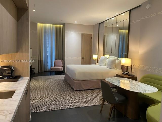 801 SMA DESIGNER SUITES C - Residential