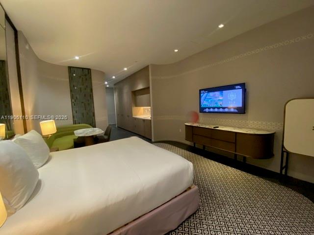 801 SMA DESIGNER SUITES C - Residential