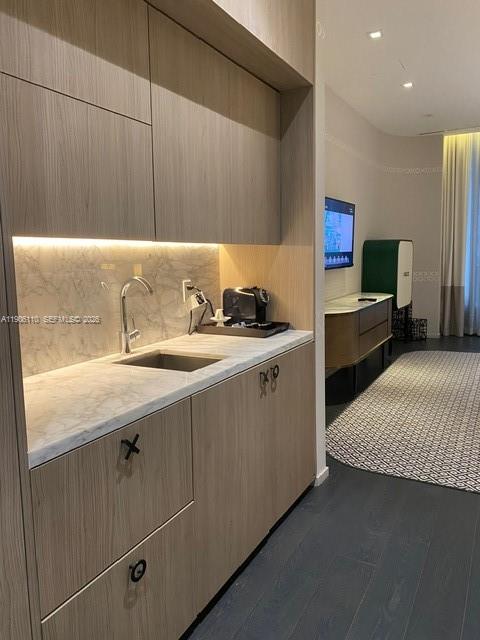 801 SMA DESIGNER SUITES C - Residential