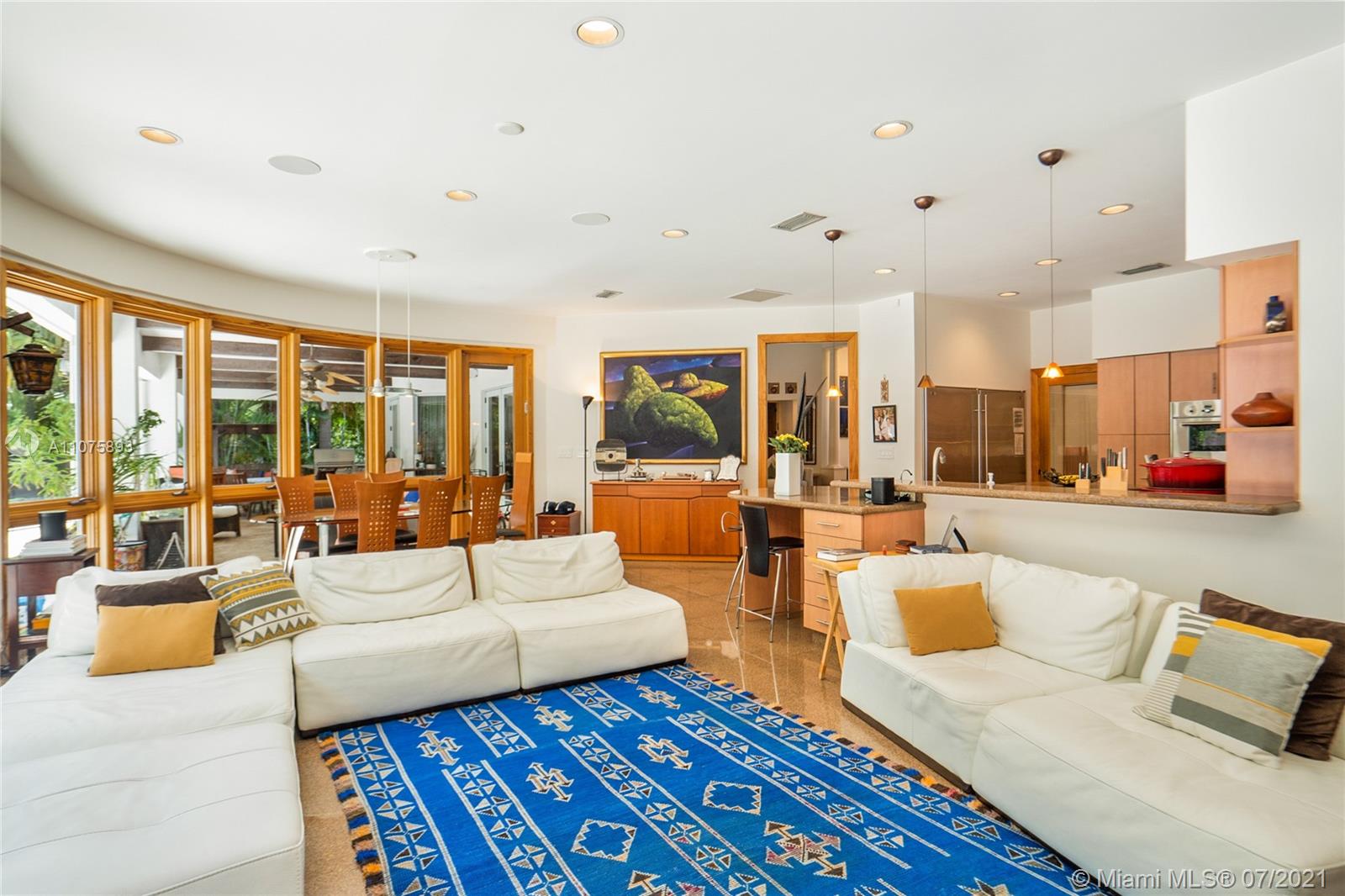 GOLDEN BEACH SEC F - Residential