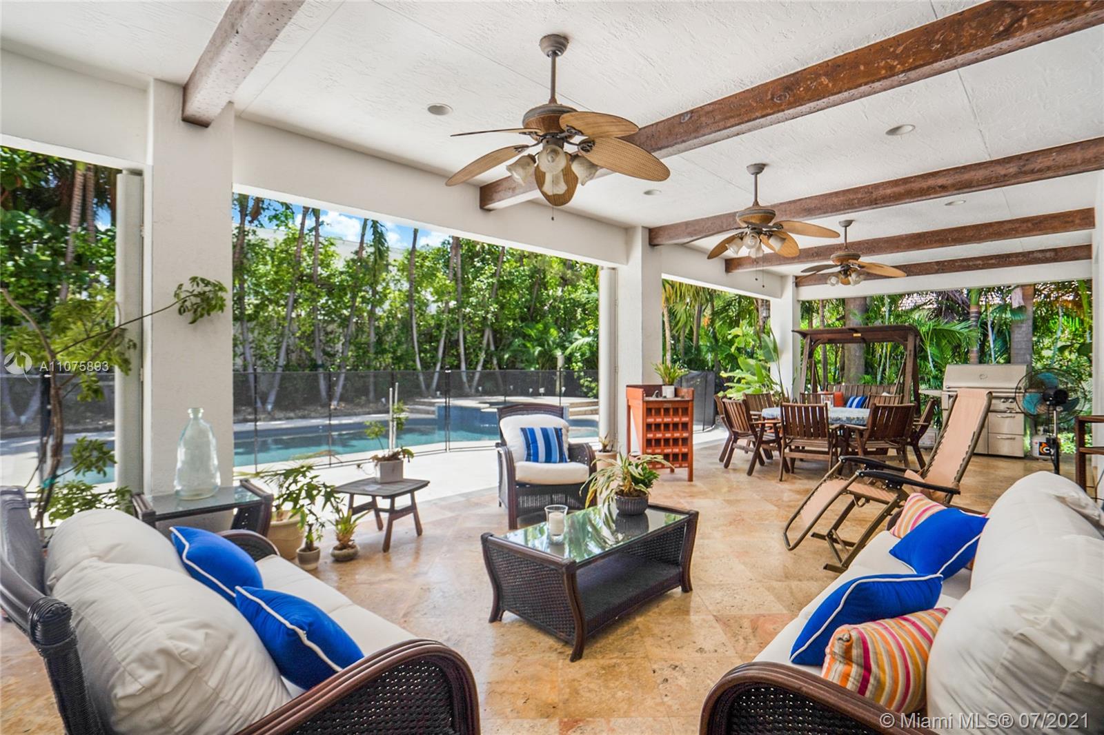 GOLDEN BEACH SEC F - Residential