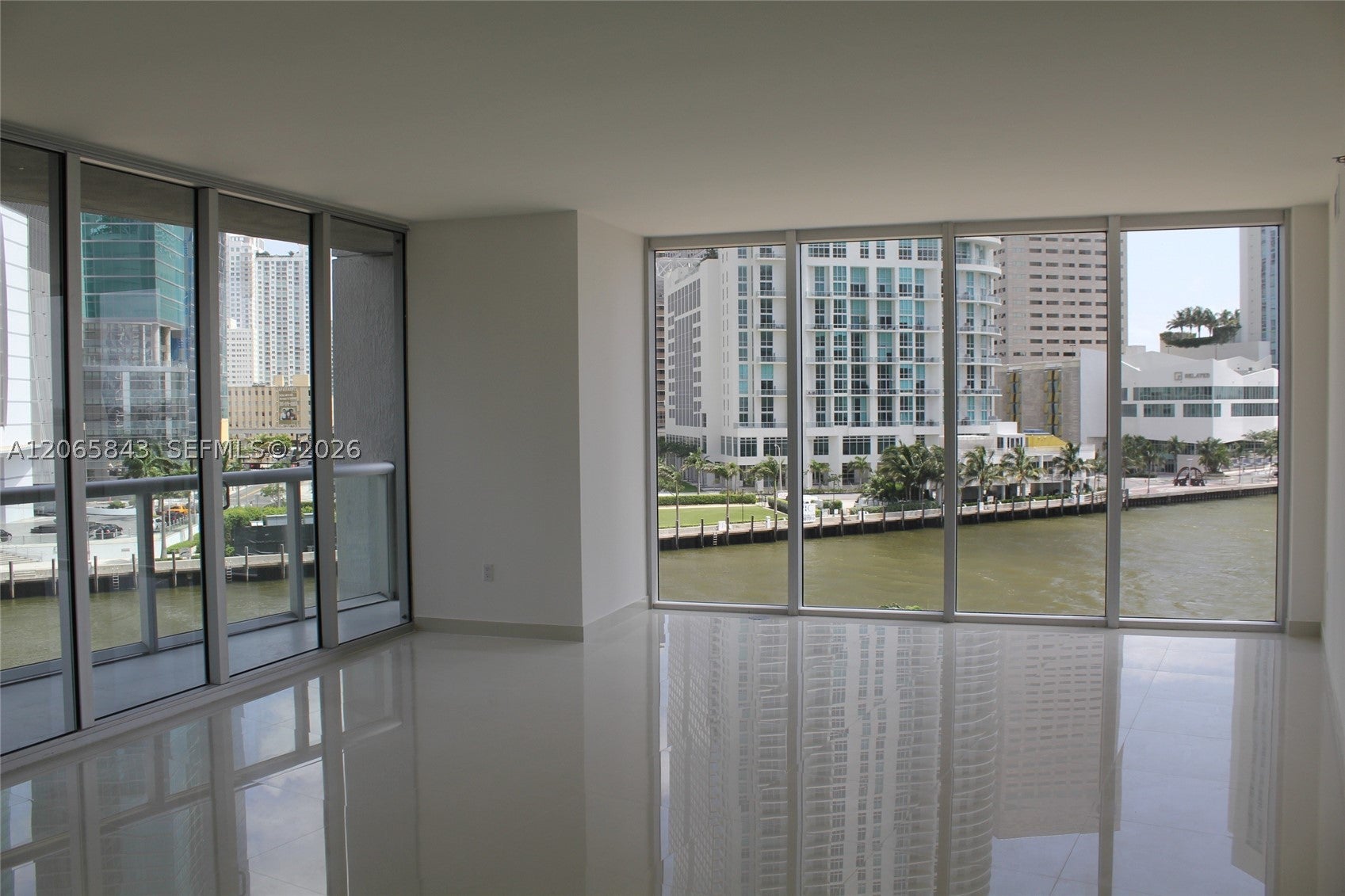465 BRICKELL AV 502