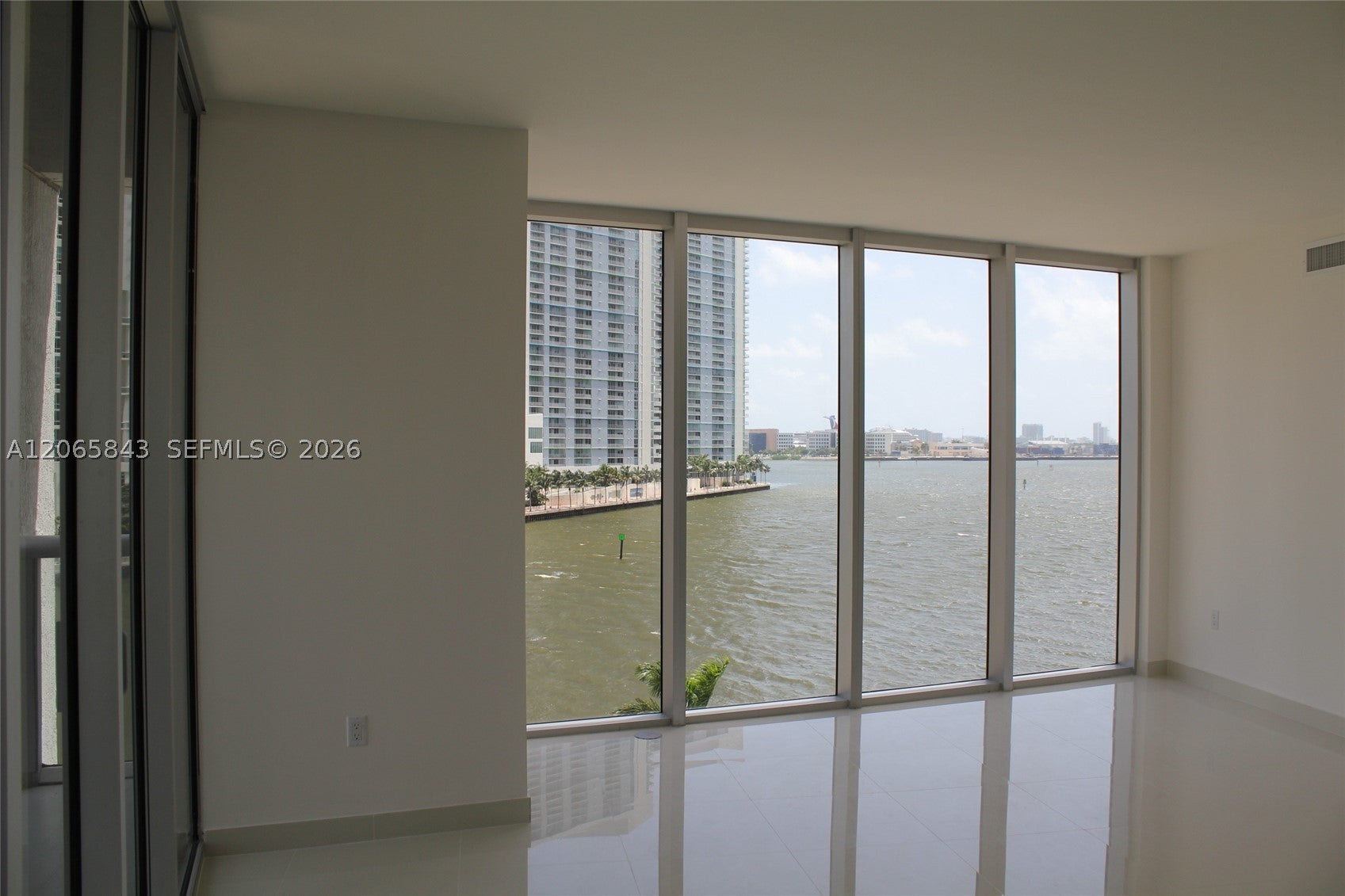 465 BRICKELL AV 502