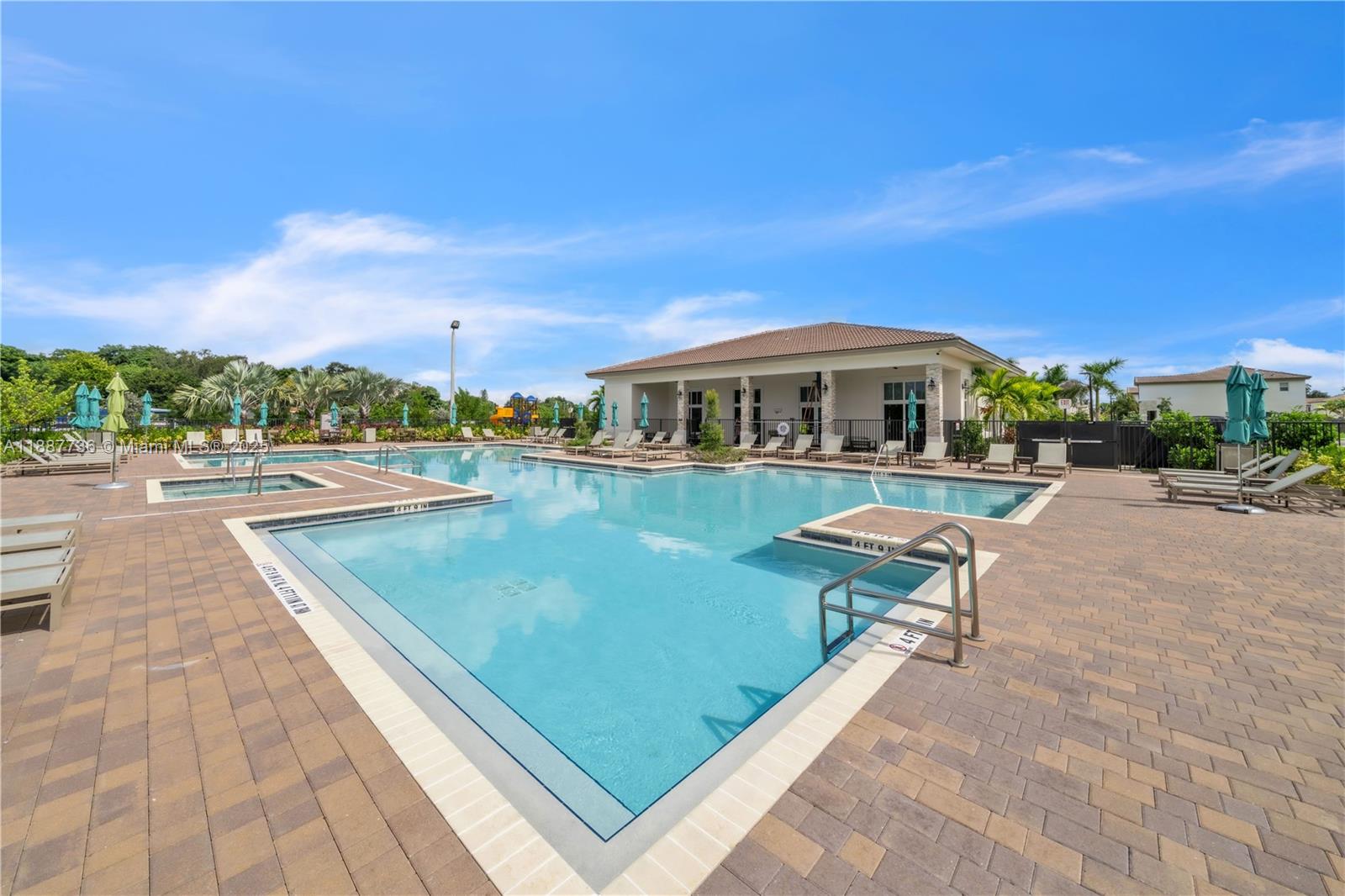 GOLF PARK SEC 1 - Residential