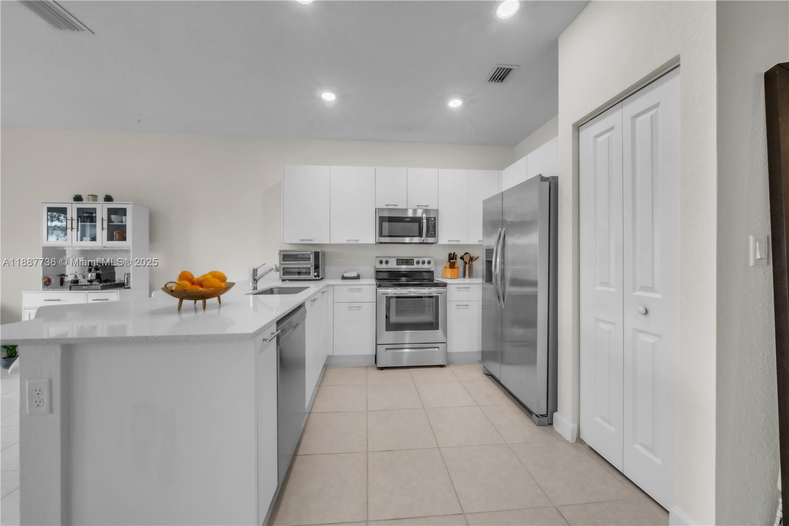 GOLF PARK SEC 1 - Residential