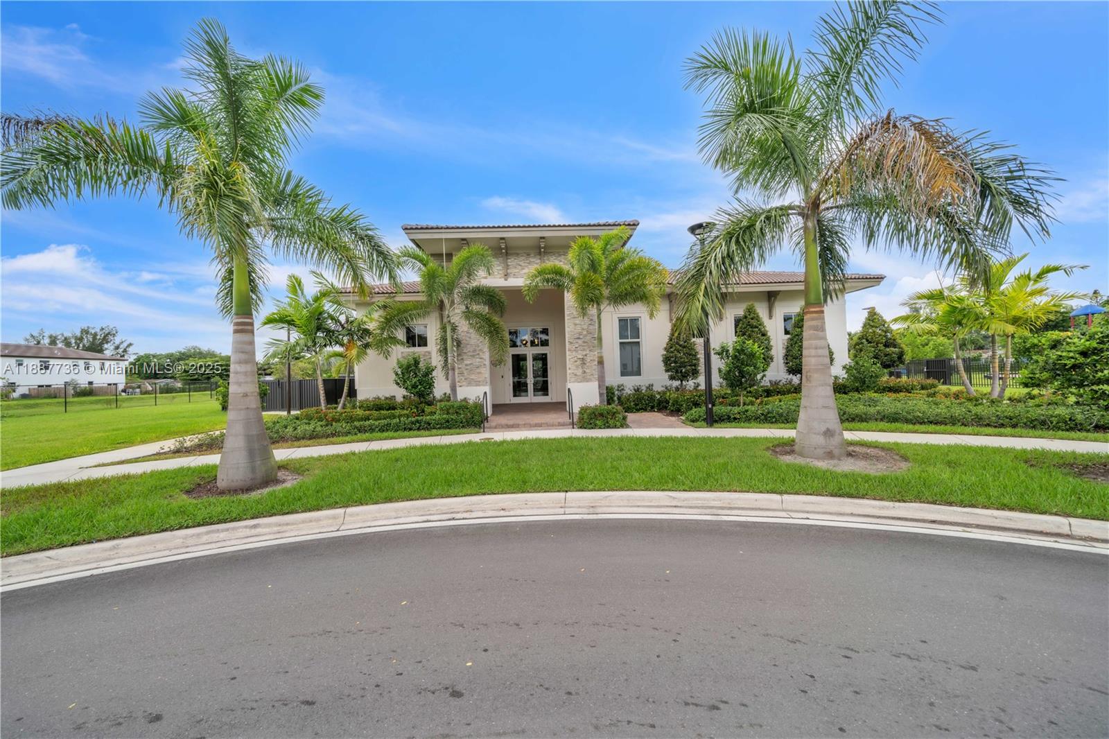 GOLF PARK SEC 1 - Residential