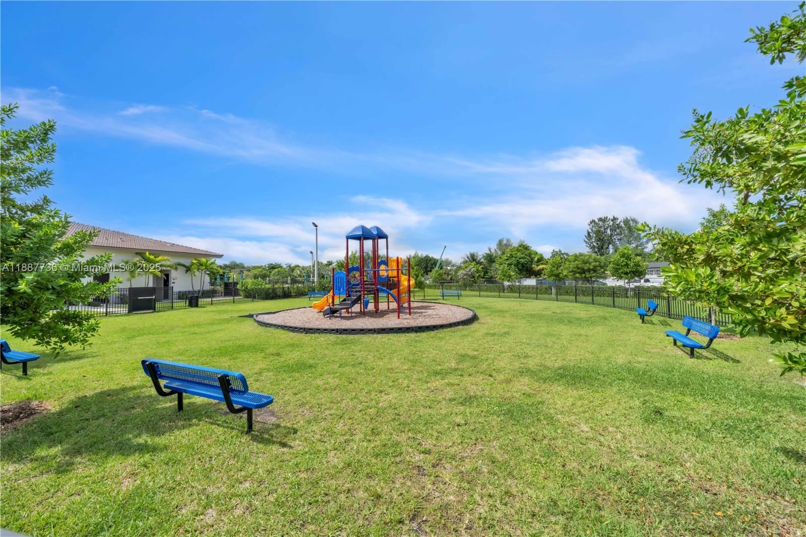 GOLF PARK SEC 1 - Residential