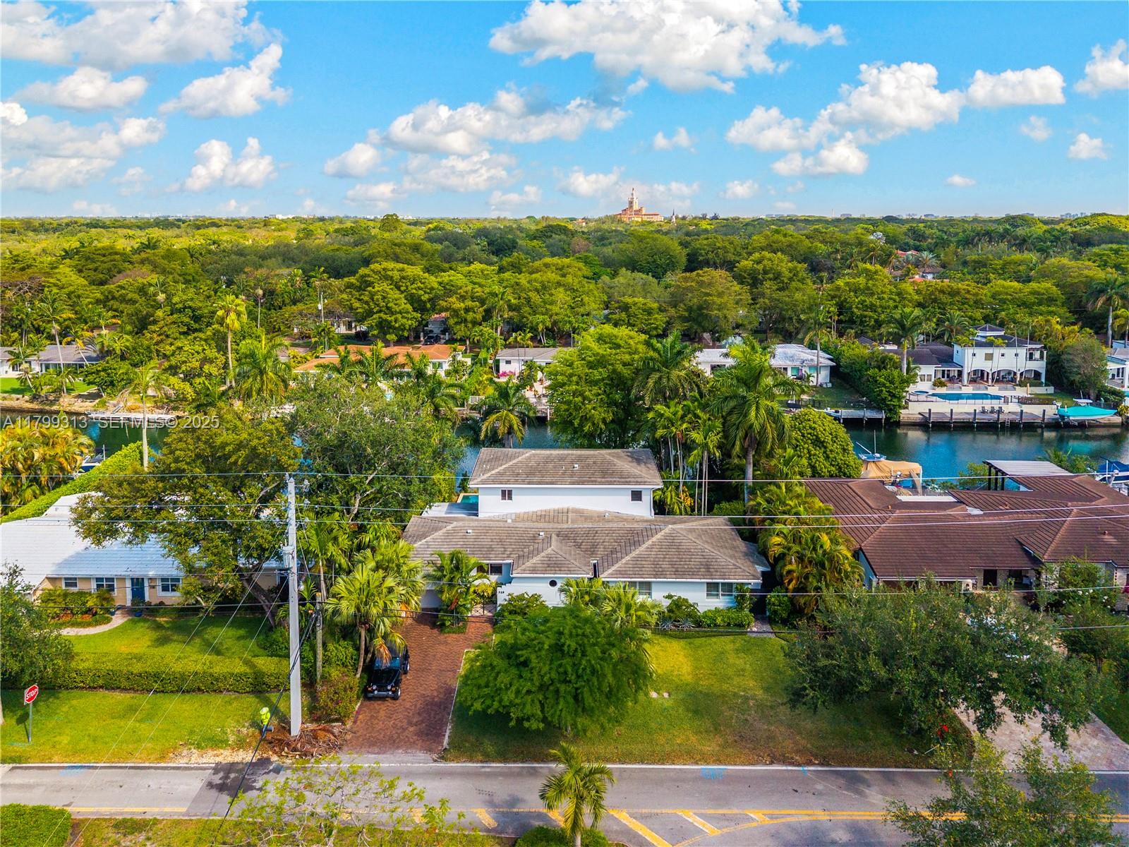CORAL GABLES RIVIERA SEC - Residential