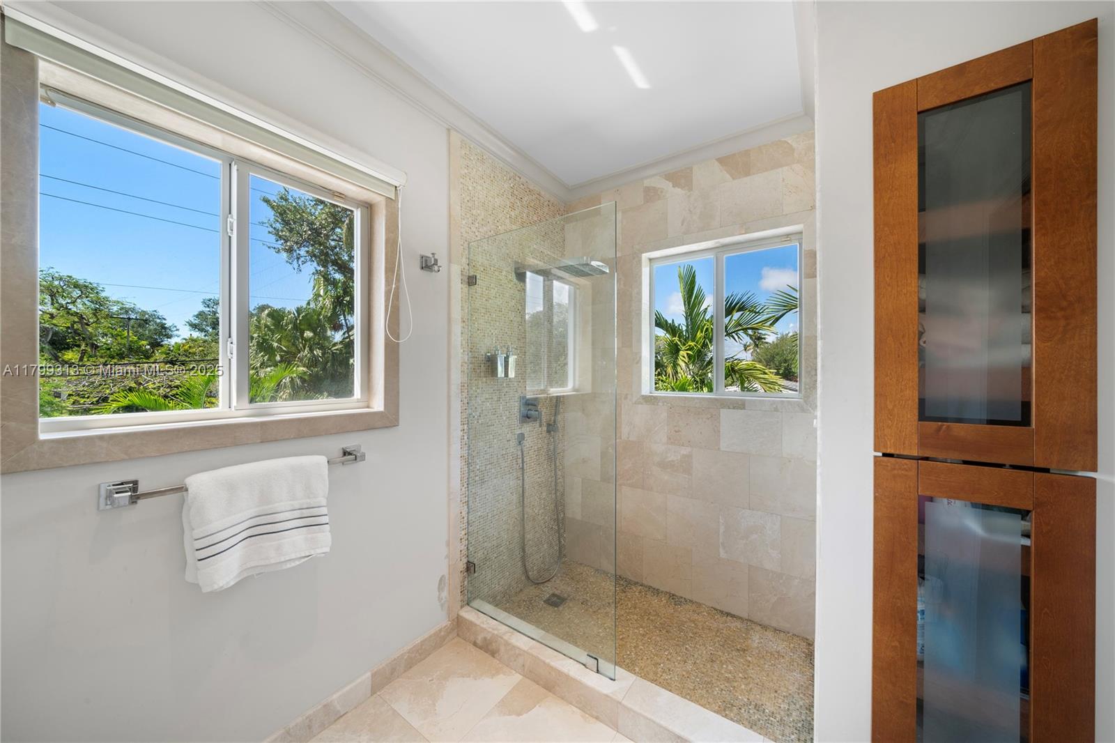 CORAL GABLES RIVIERA SEC - Residential