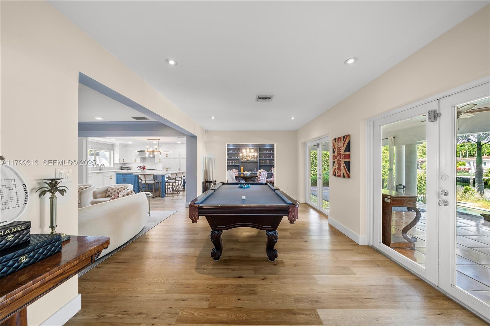 CORAL GABLES RIVIERA SEC - Residential