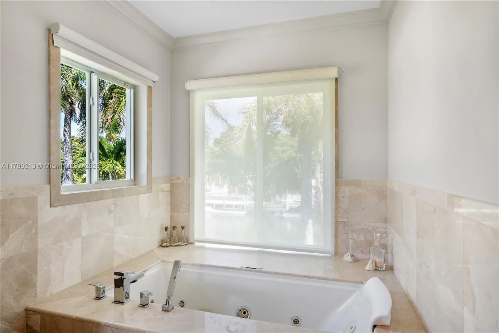 Coral Gables, Florida 33146, United States, 4 Bedrooms Bedrooms, ,4 BathroomsBathrooms,Residential,Active,125740