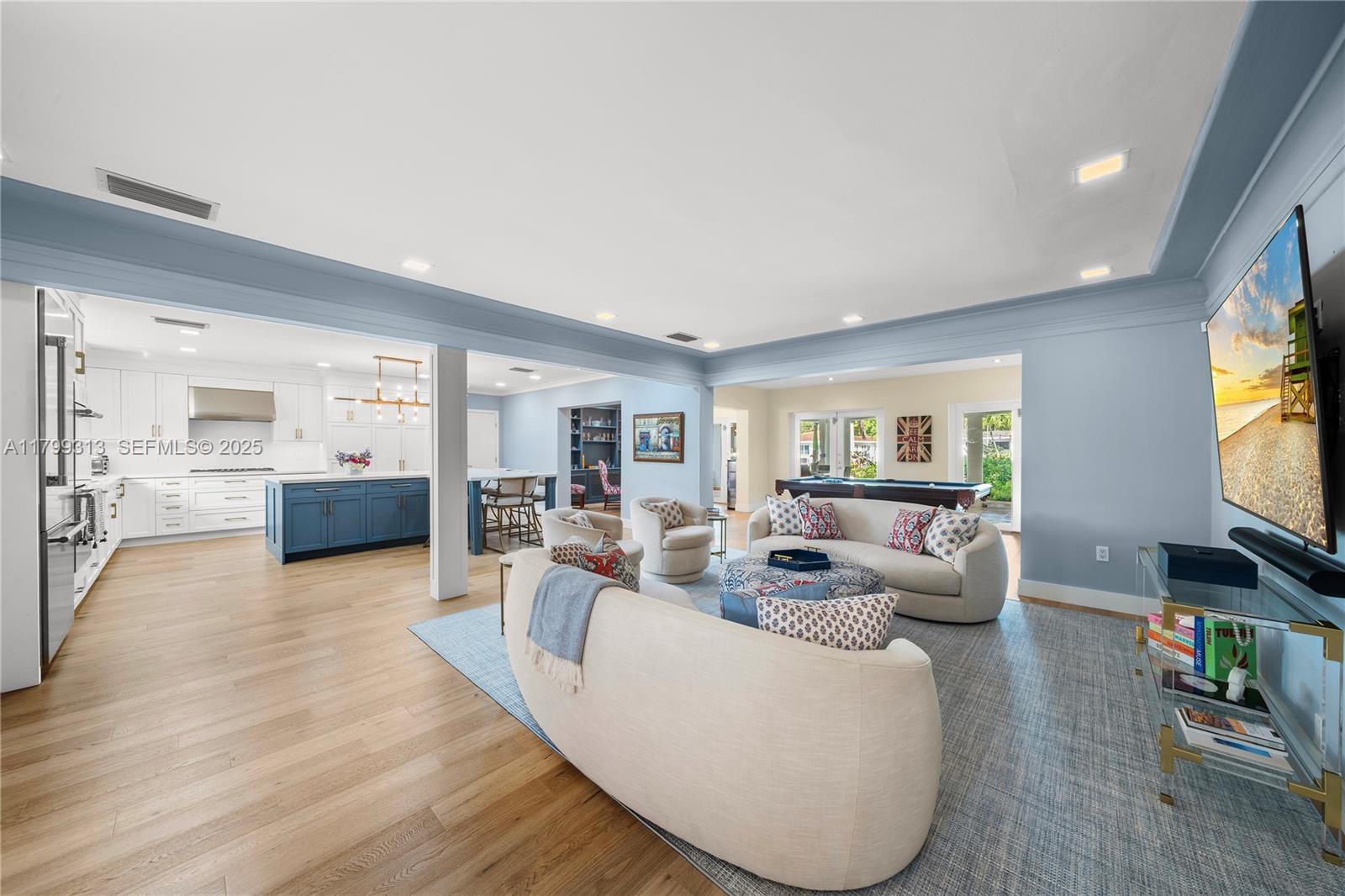 CORAL GABLES RIVIERA SEC - Residential