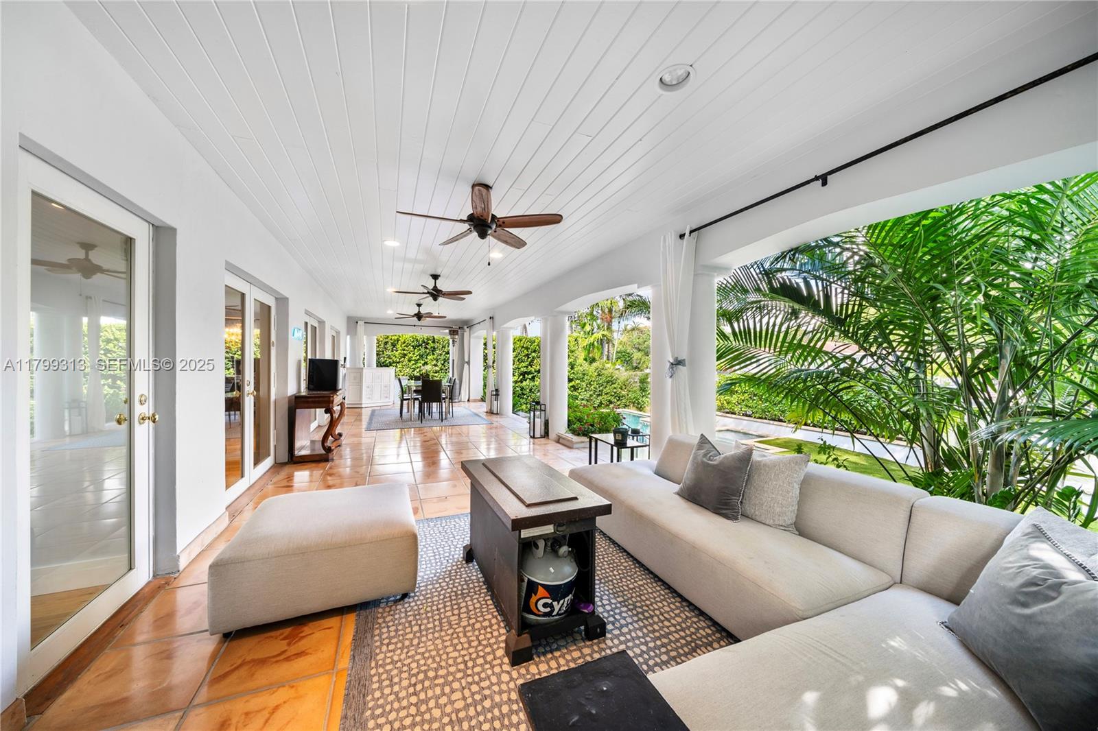 CORAL GABLES RIVIERA SEC - Residential