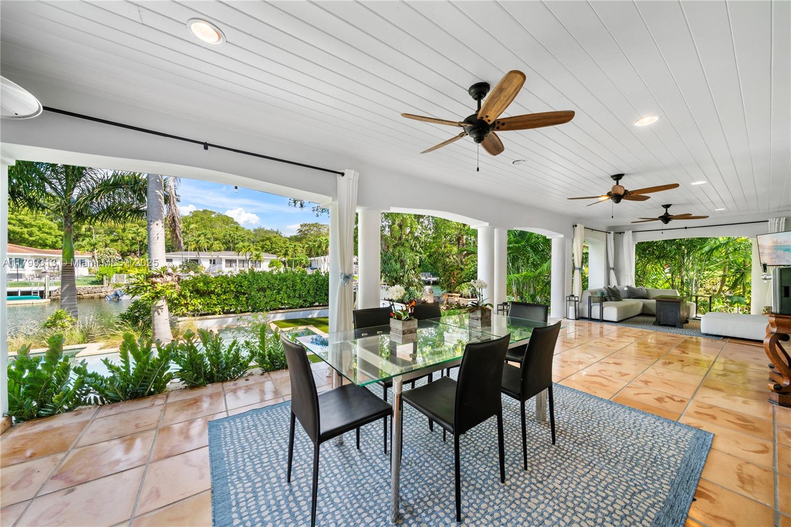 CORAL GABLES RIVIERA SEC - Residential