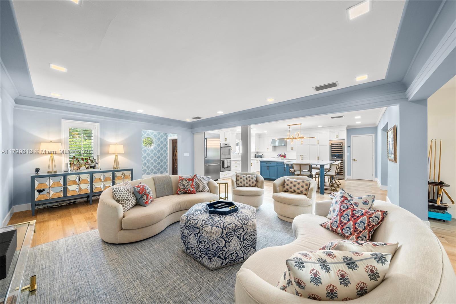 CORAL GABLES RIVIERA SEC - Residential