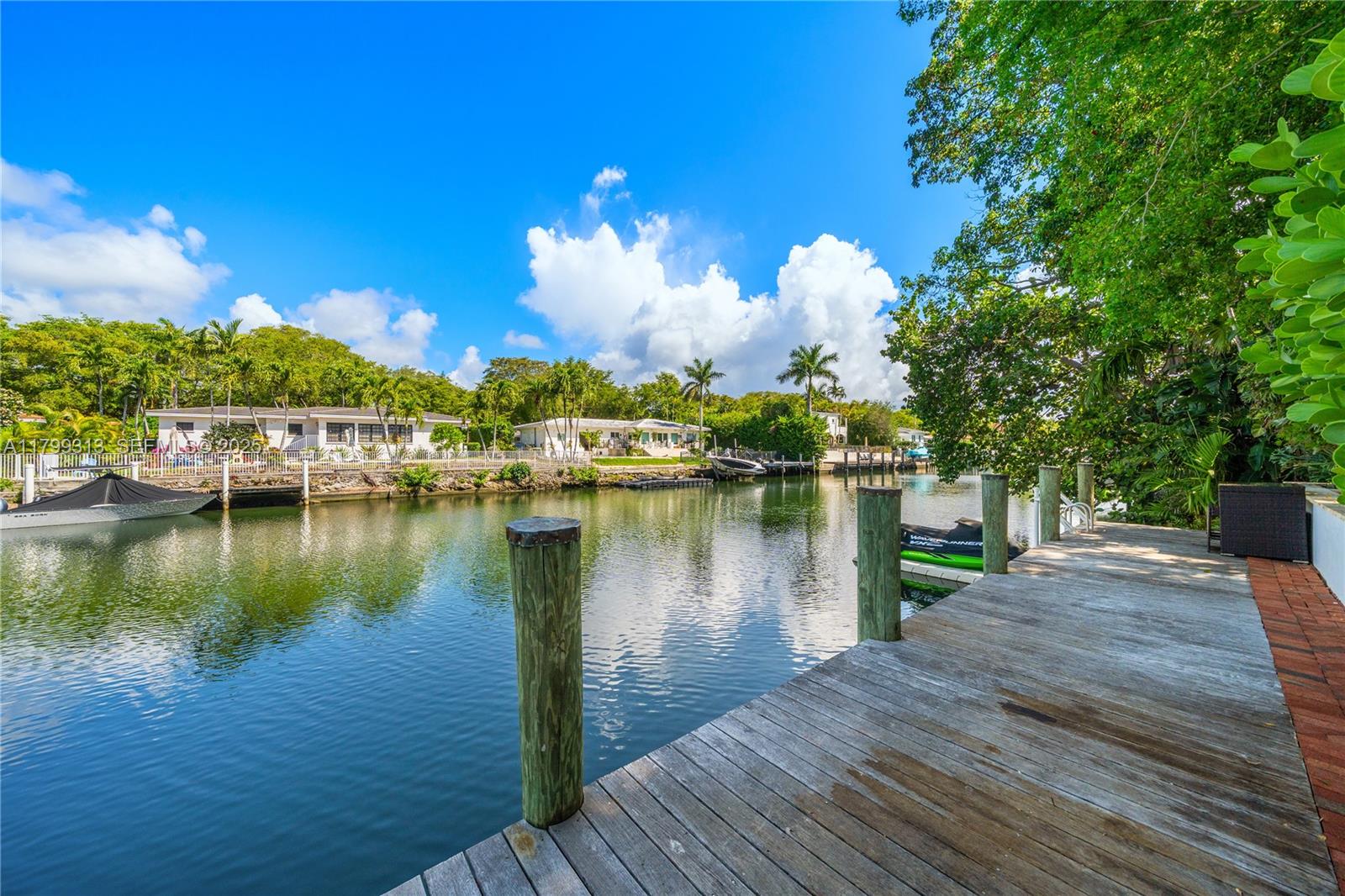 CORAL GABLES RIVIERA SEC - Residential