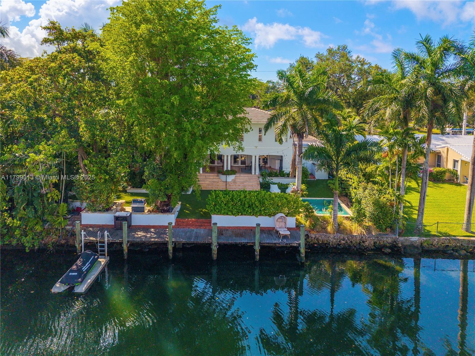 CORAL GABLES RIVIERA SEC - Residential