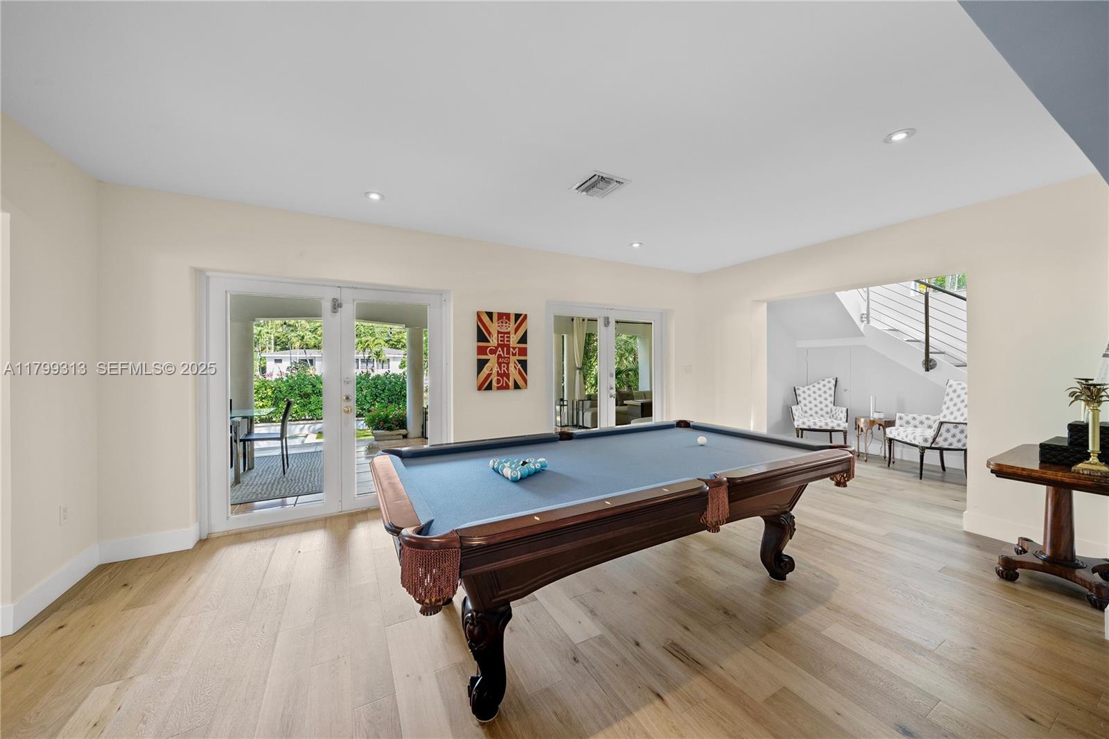 CORAL GABLES RIVIERA SEC - Residential