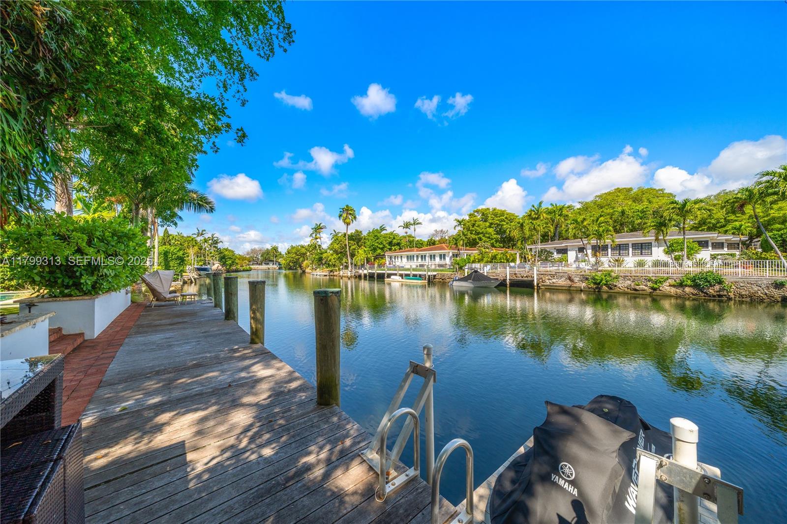 CORAL GABLES RIVIERA SEC - Residential