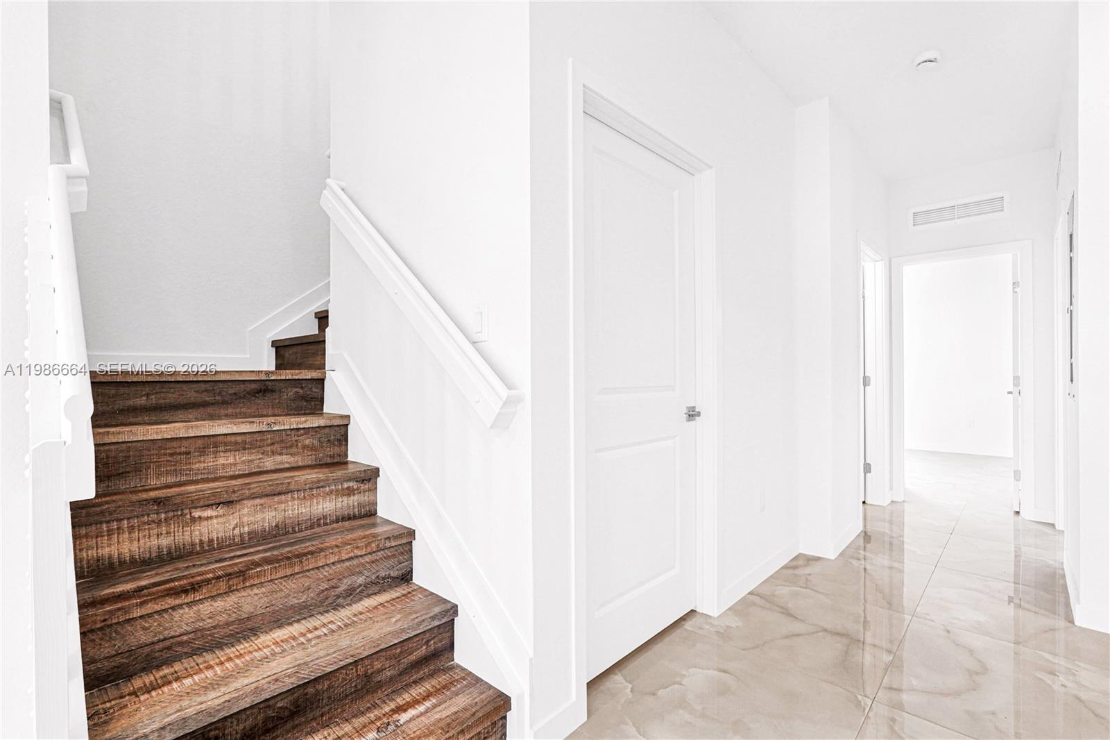 CHLOE ESTATES - Residential