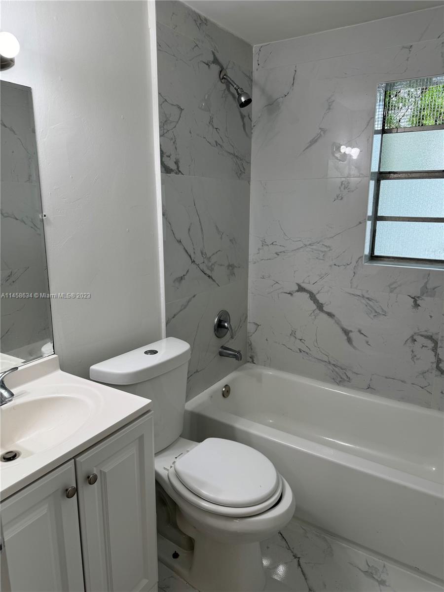 ALTOS DEL MAR NO 3 - Residential Lease