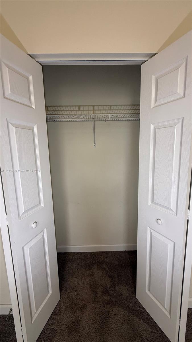 COCO PALM ESTATES - Residential Lease