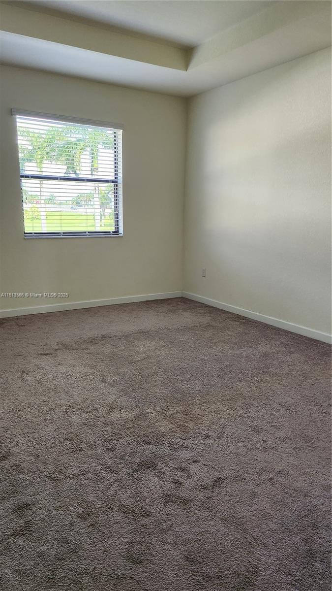 COCO PALM ESTATES - Residential Lease