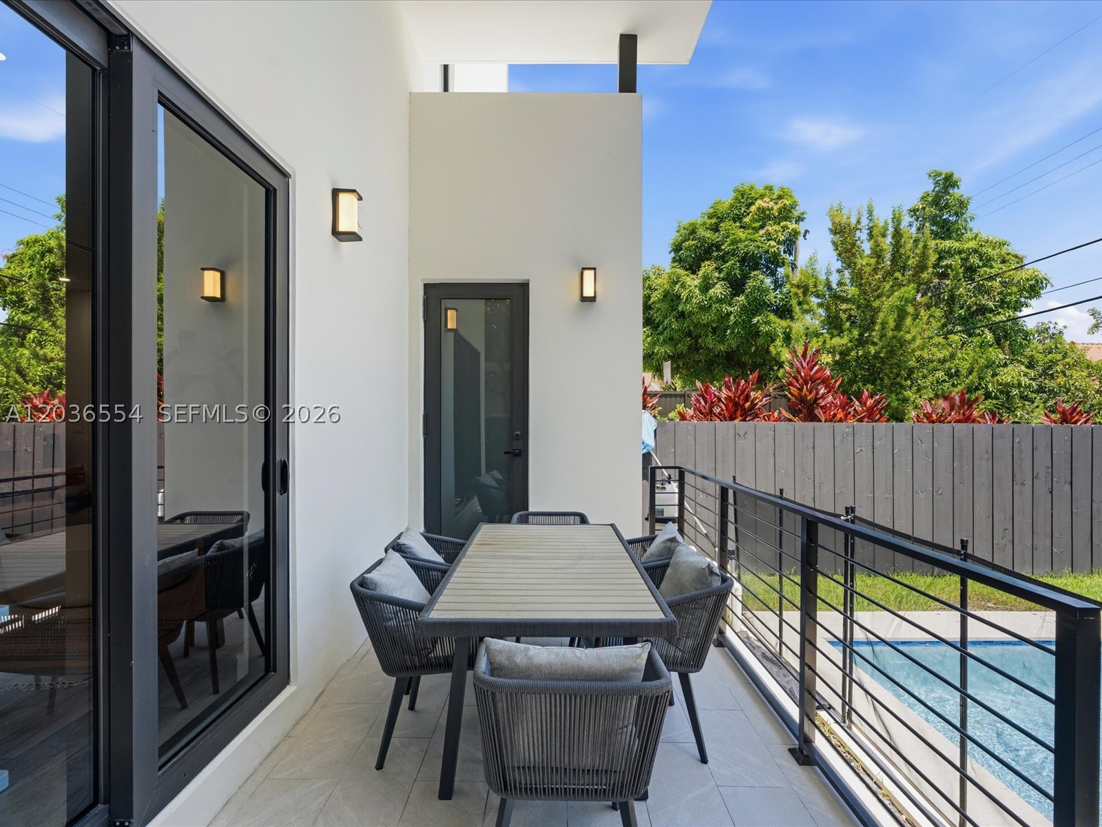 3266 SW 25th Ter 3266