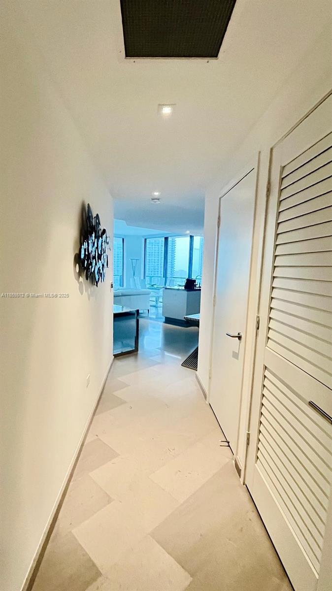 REACH CONDO - Residential