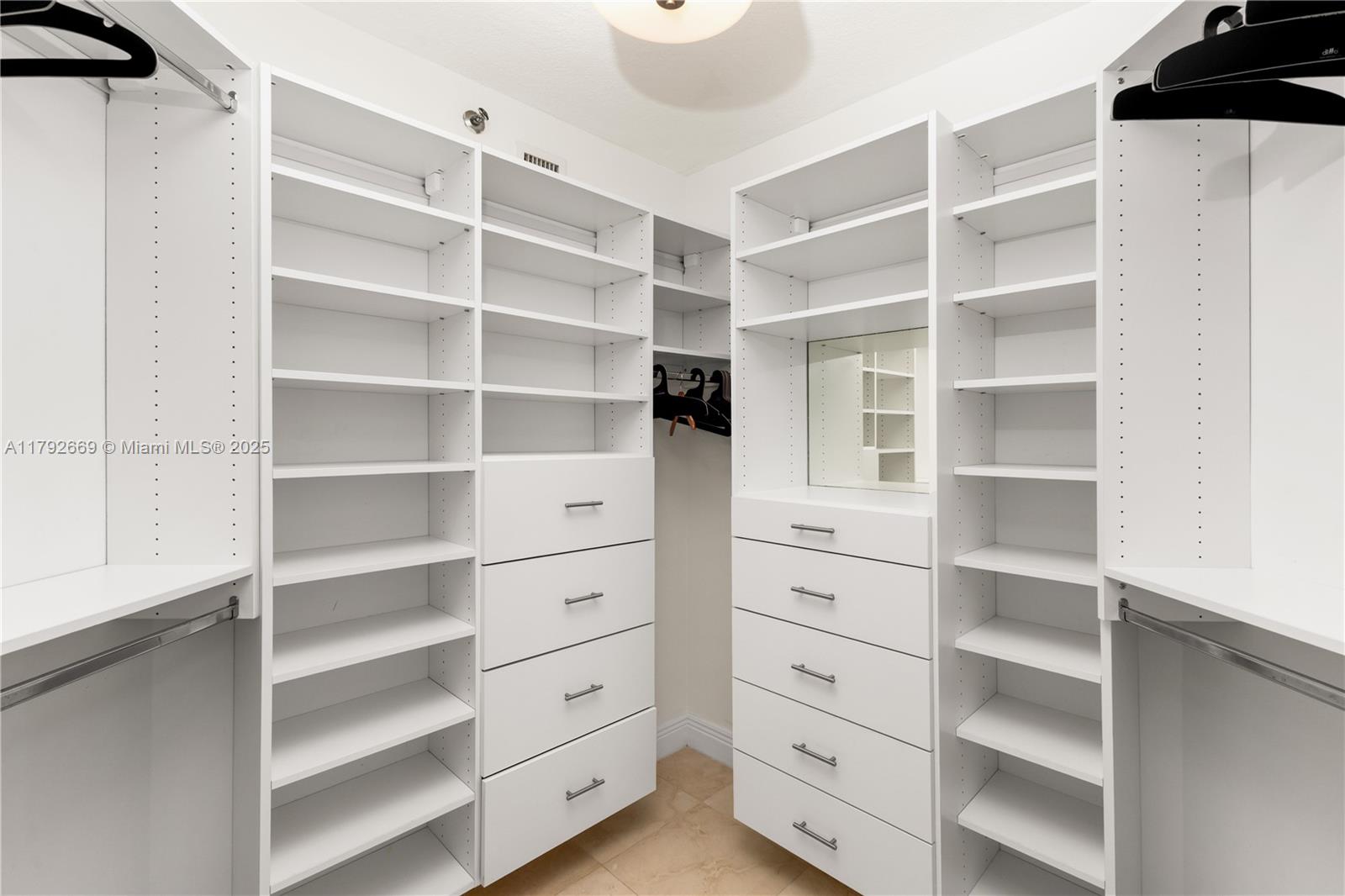 OCEAN 88 CONDOMINIUM - Residential