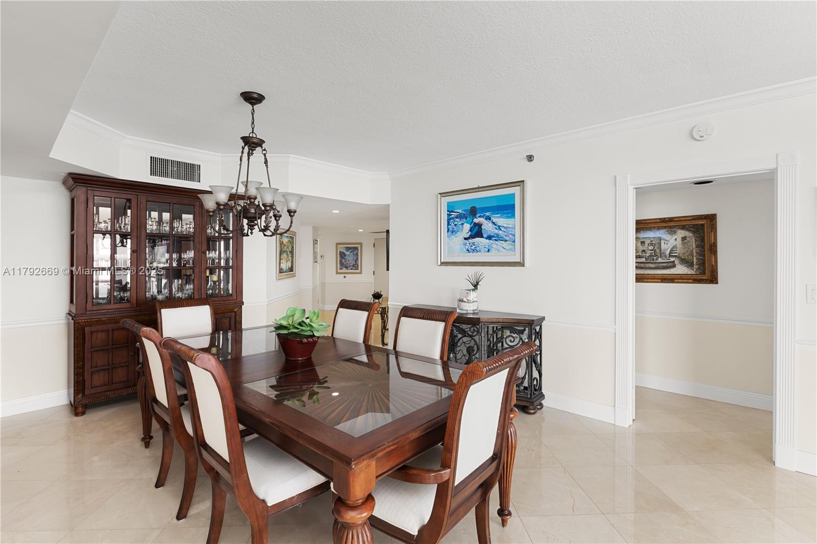 OCEAN 88 CONDOMINIUM - Residential