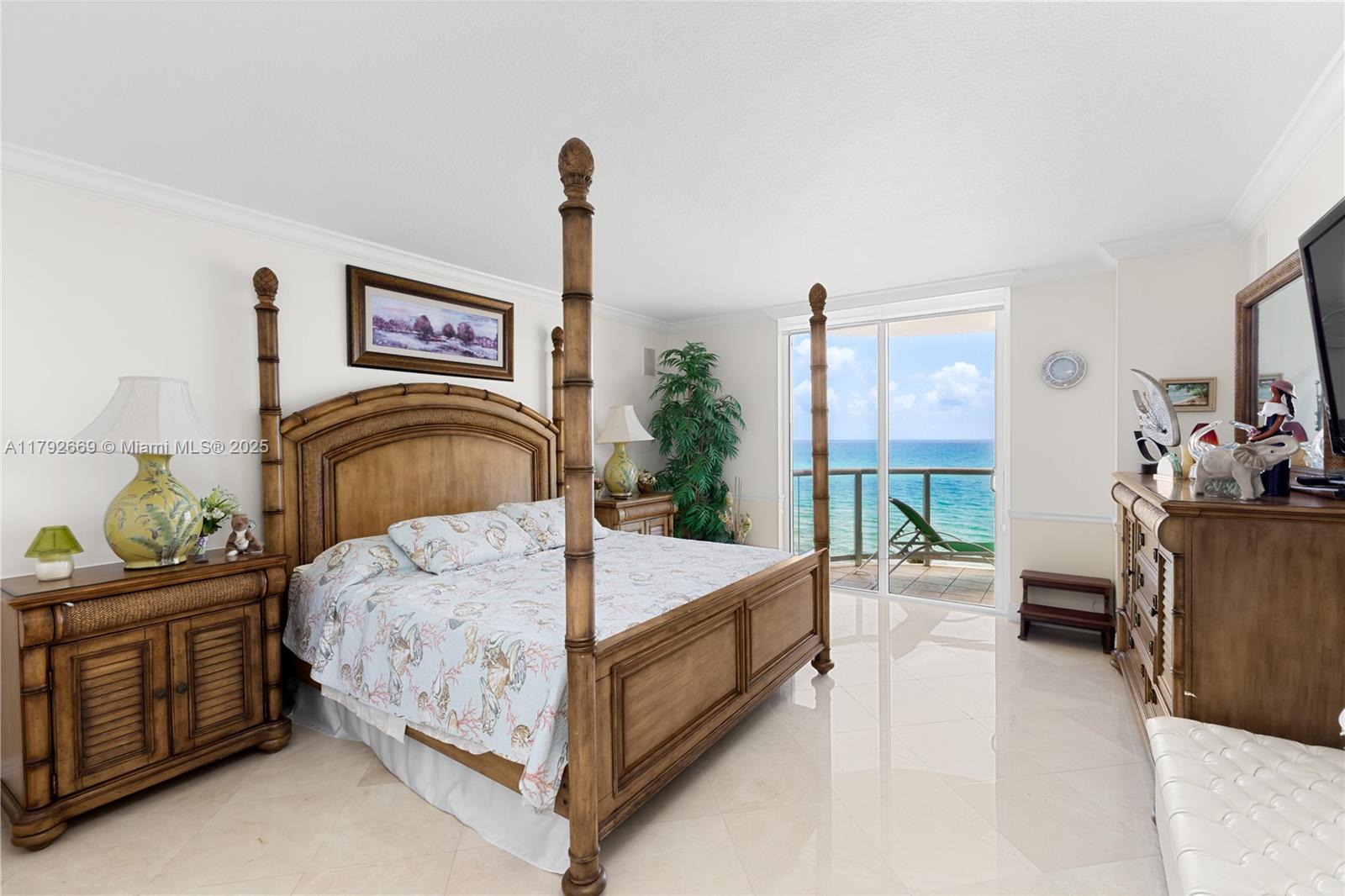 OCEAN 88 CONDOMINIUM - Residential