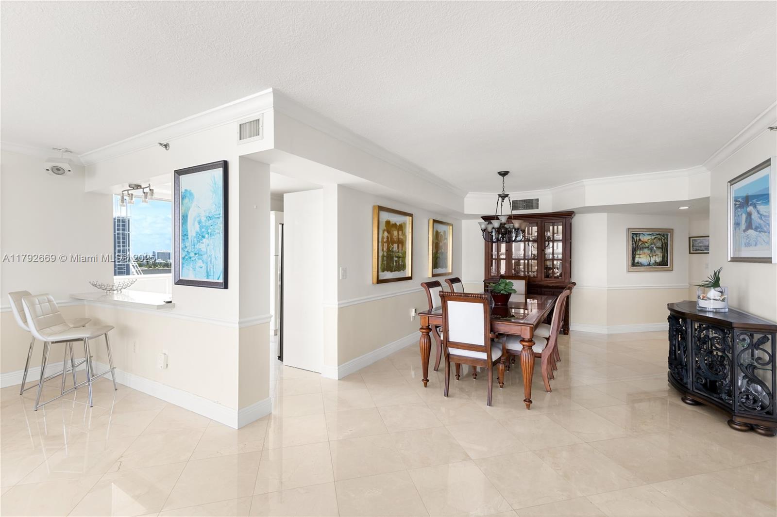 OCEAN 88 CONDOMINIUM - Residential